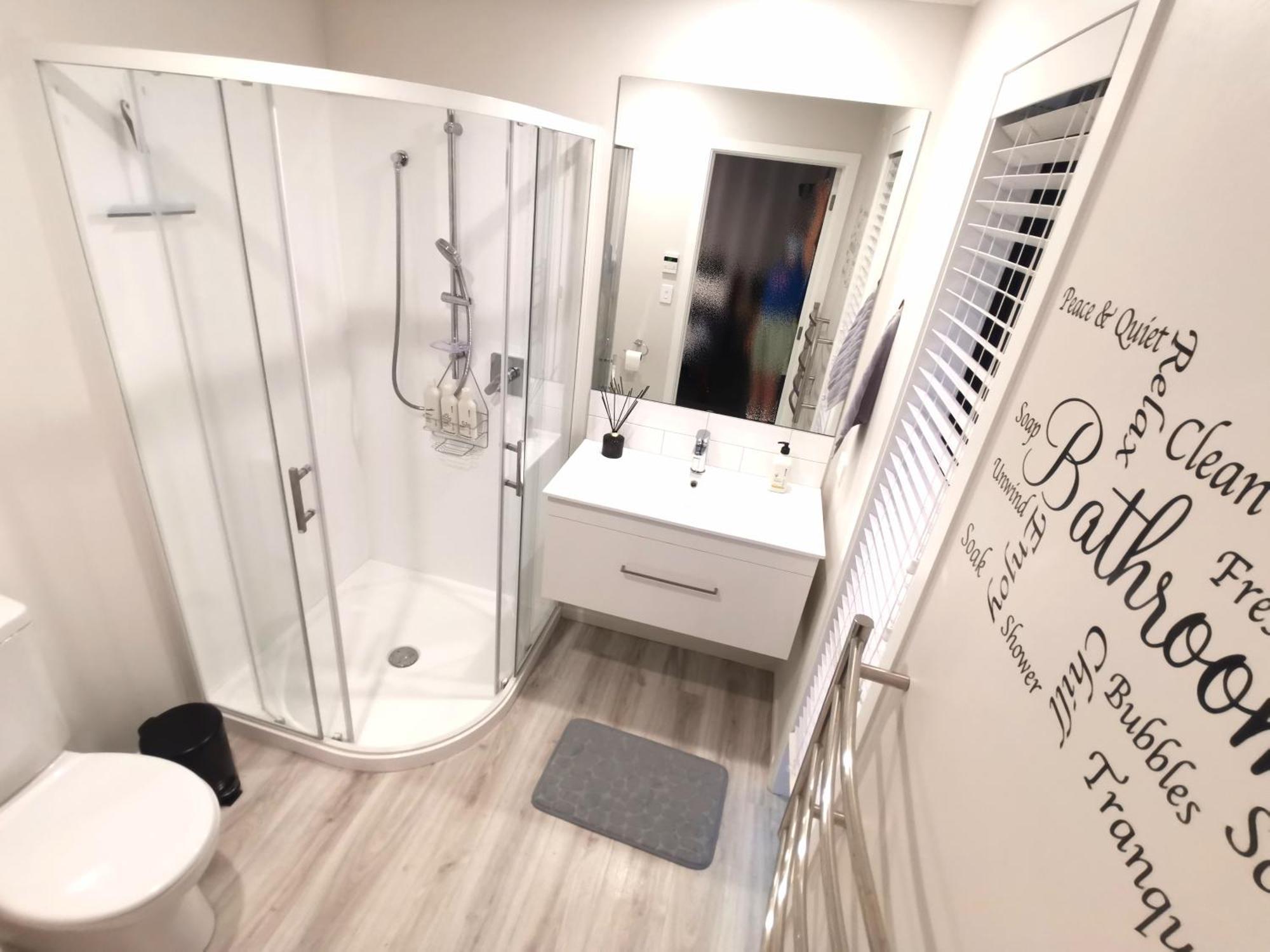 Stylish Private Guest House Ensuite Only Rolleston المظهر الخارجي الصورة